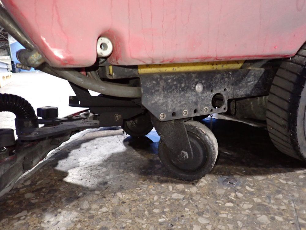 Factory Cat Approx. 45" Floor Scrubber - Mag-hd