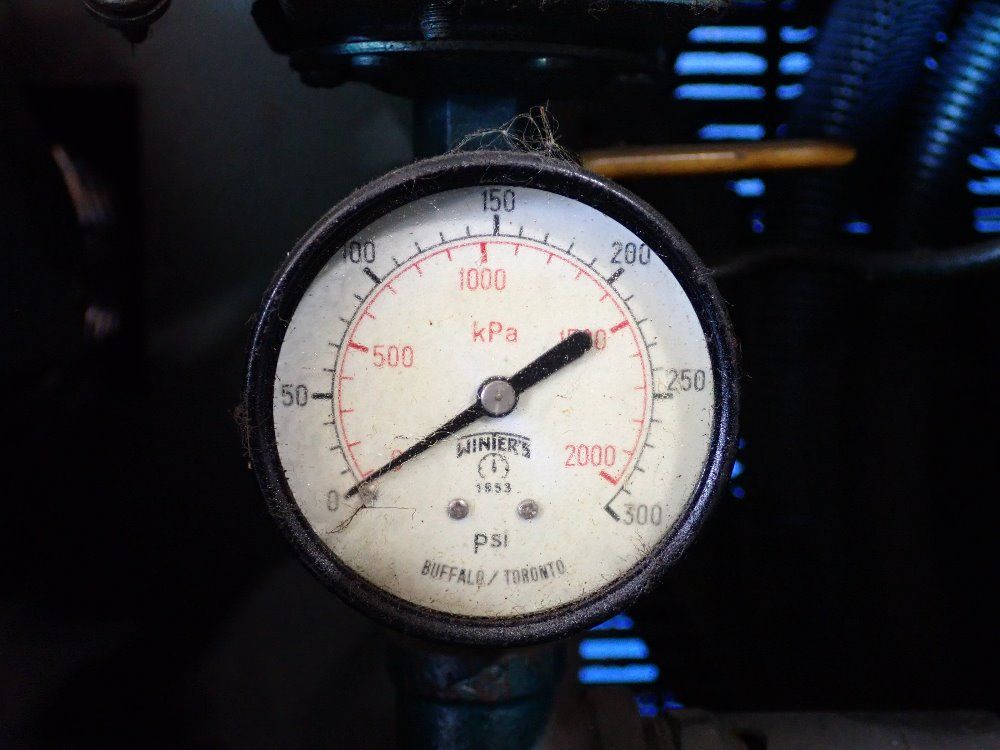 Quincy 20 Hp Air Compressor - Ee5120