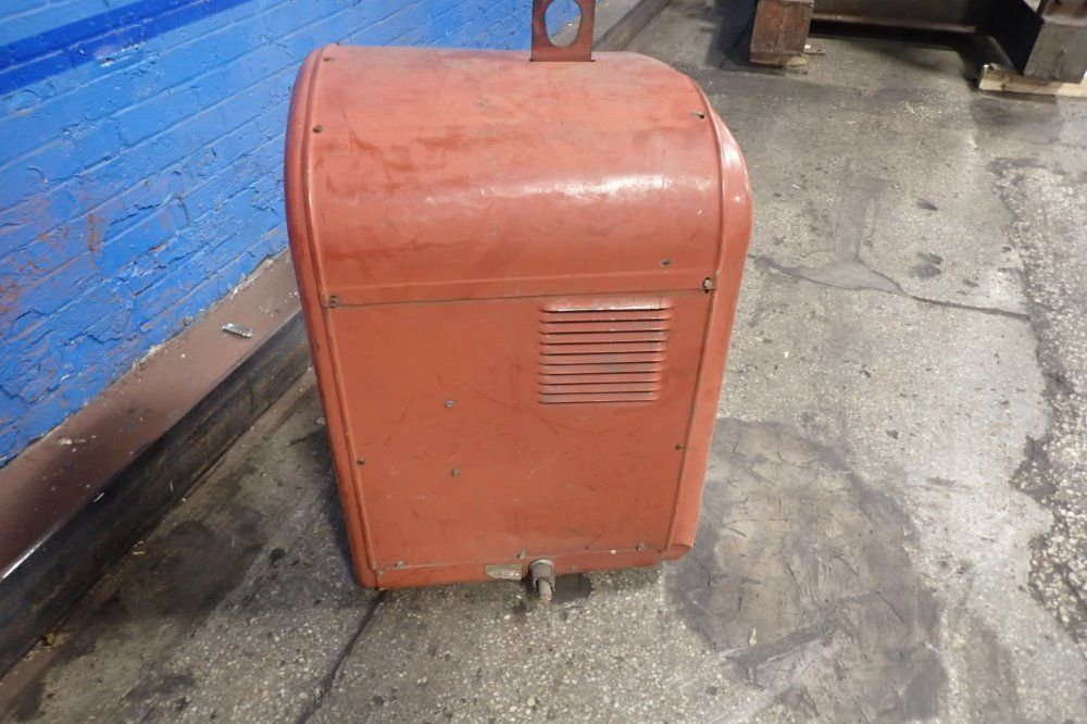 Lincoln Electric 250 Amps Welder - Idealarc 250