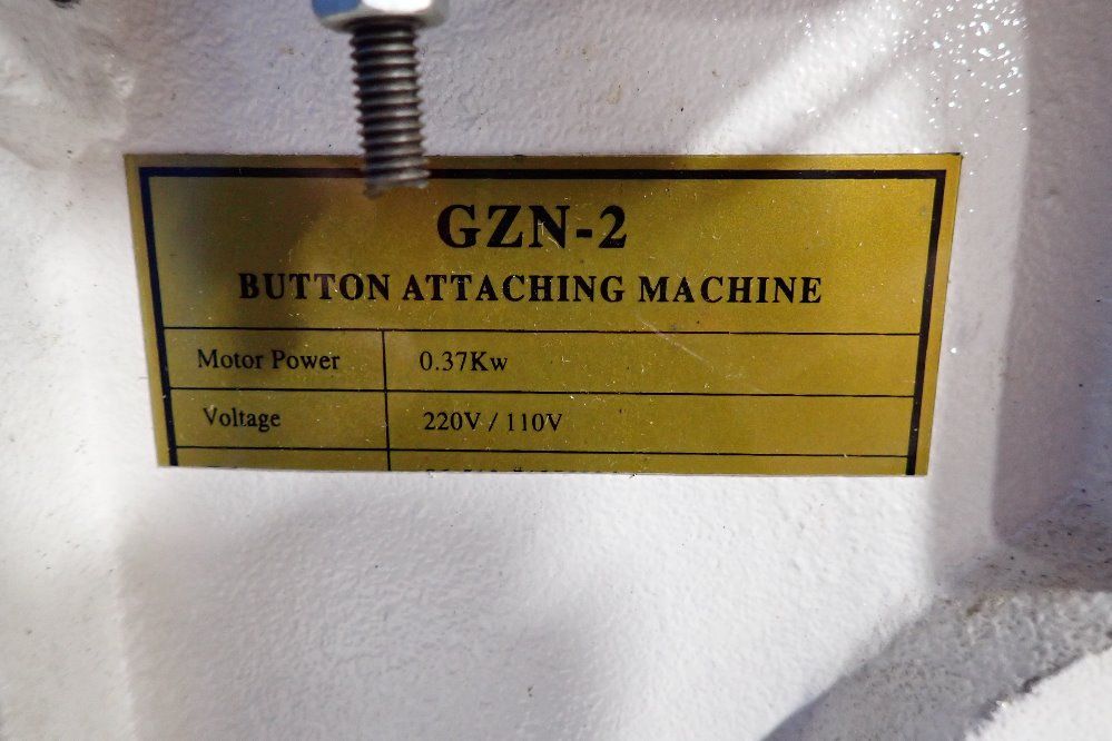 4" Throat Eyeletting Machine