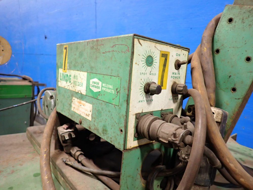 Linde 400 Amps Welder - Vi-400