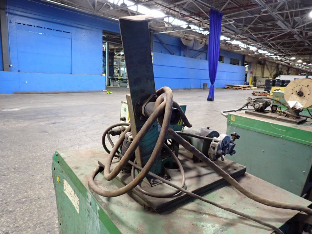 Linde 400 Amps Welder - Vi-400