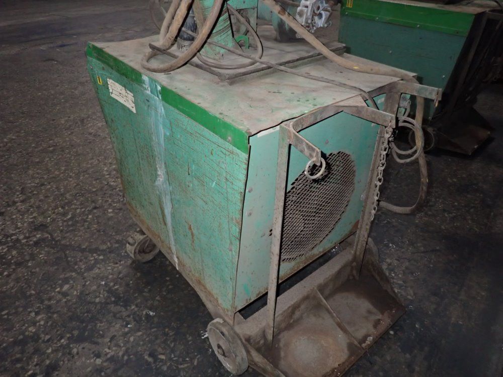 Linde 400 Amps Welder - Vi-400
