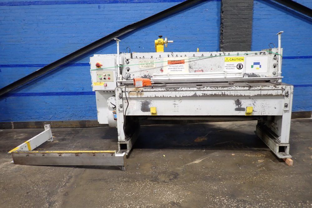 Famco 10 Gauge Mild Steel Power Squaring Shear - 1072