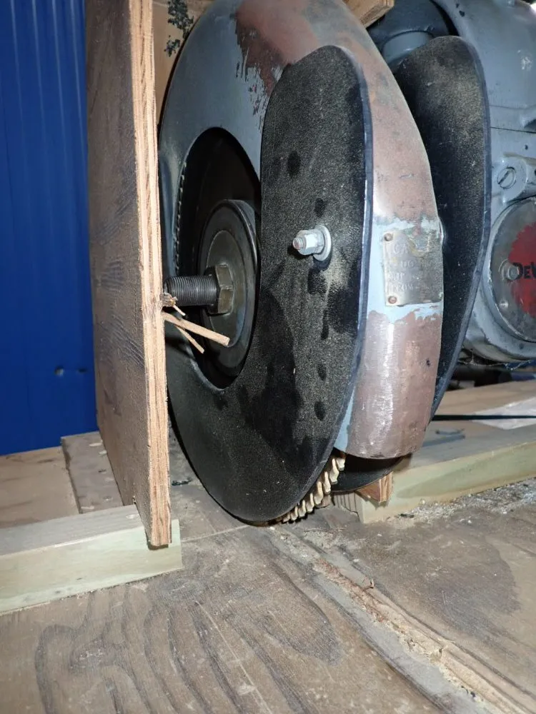 Dewalt Radial Arm Saw - T-1628