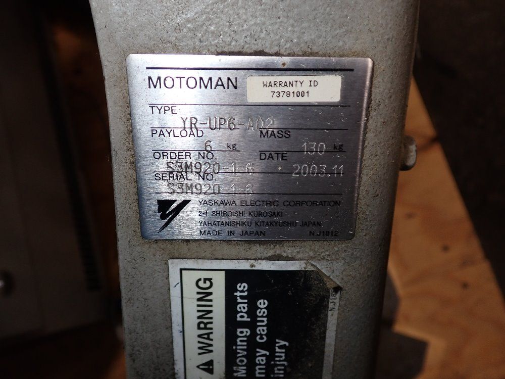 Yaskawa Motoman Robot With Control