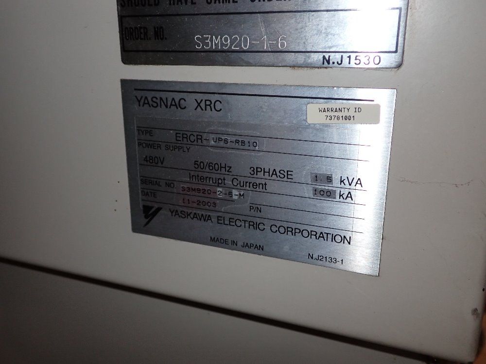 Yaskawa Motoman Robot With Control