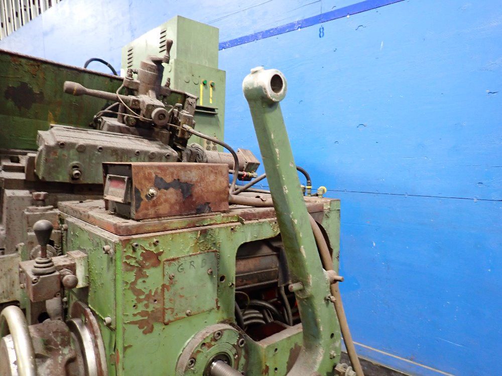 Cincinnati Centerless Grinder