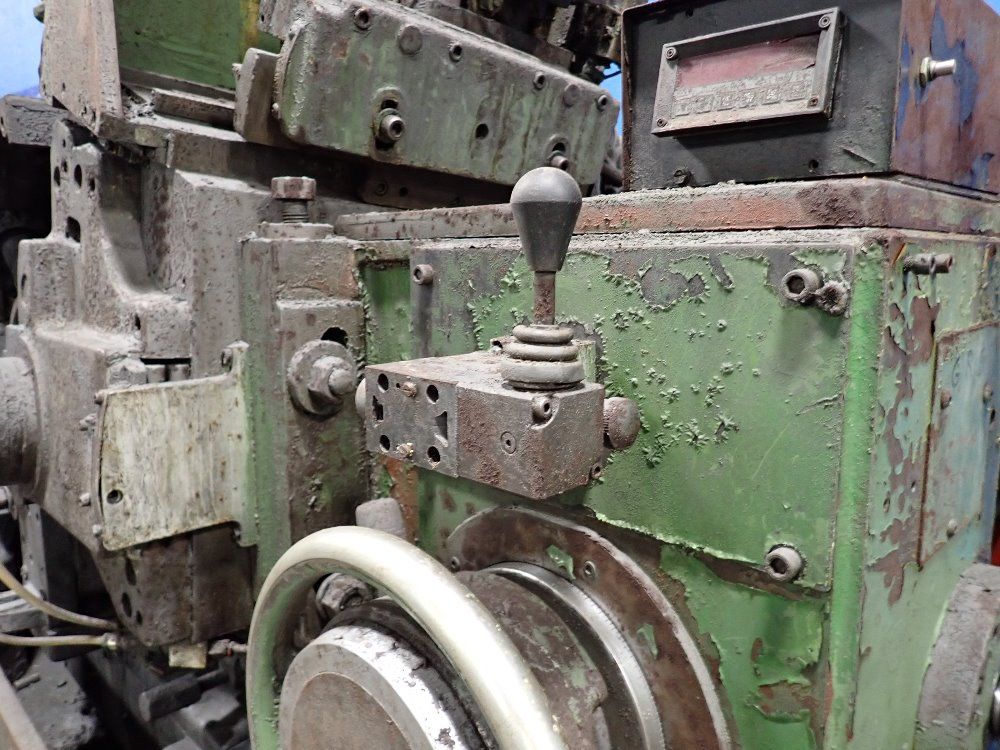 Cincinnati Centerless Grinder