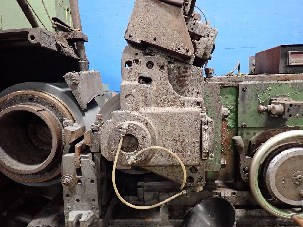 Cincinnati Centerless Grinder