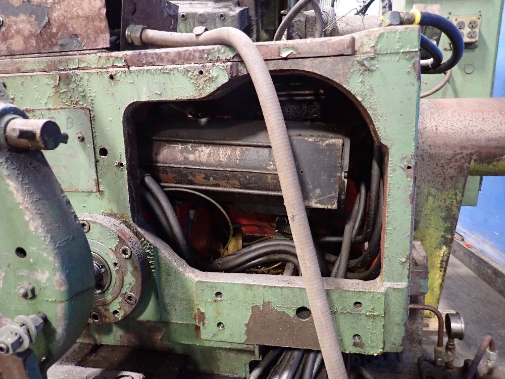 Cincinnati Centerless Grinder