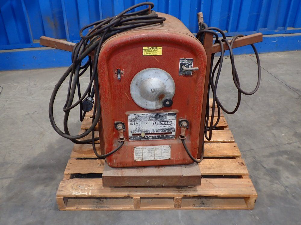 Lincoln Arc Welder - 250-250