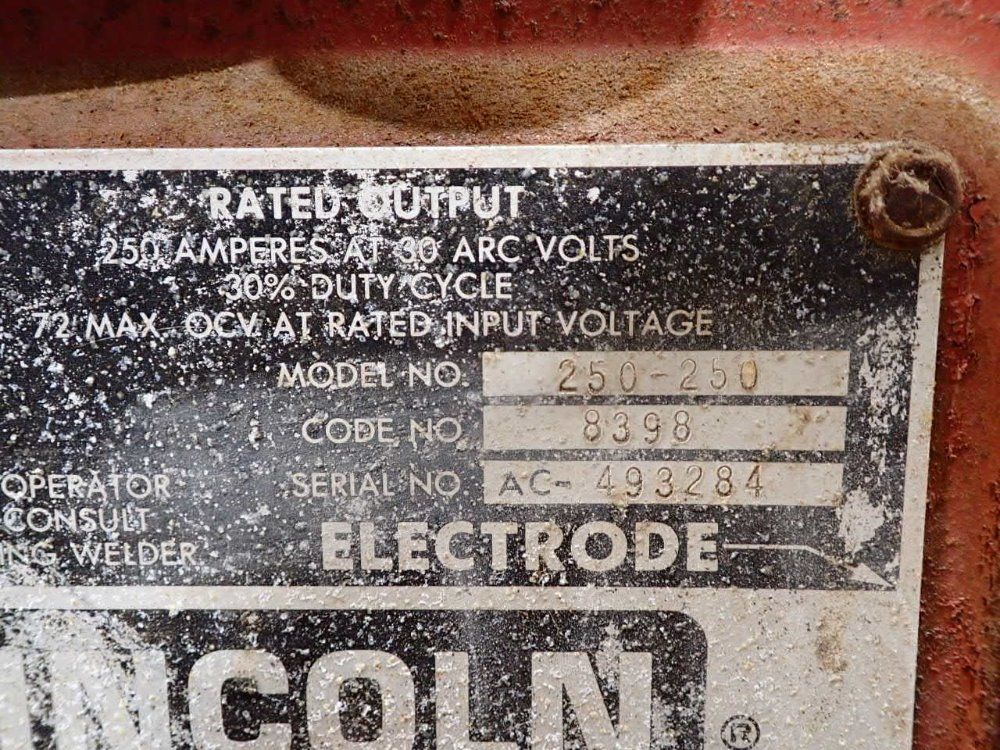 Lincoln Arc Welder - 250-250