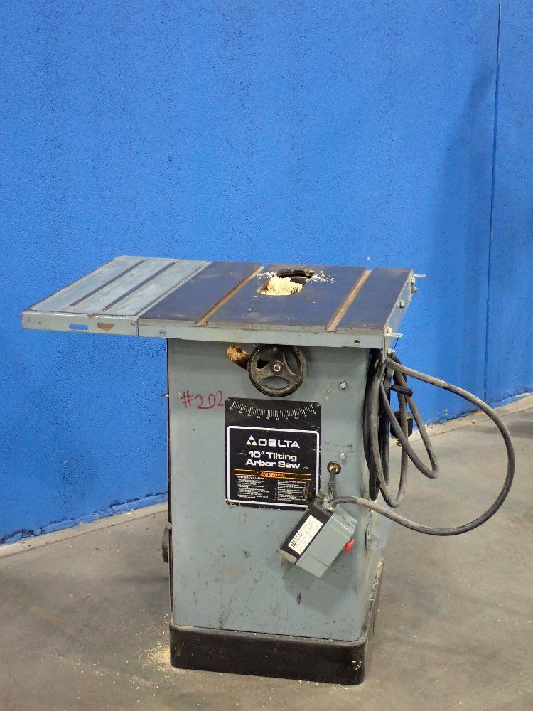 Delta 10" Tilting Arbor Saw - 36-750