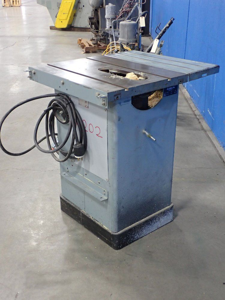 Delta 10" Tilting Arbor Saw - 36-750