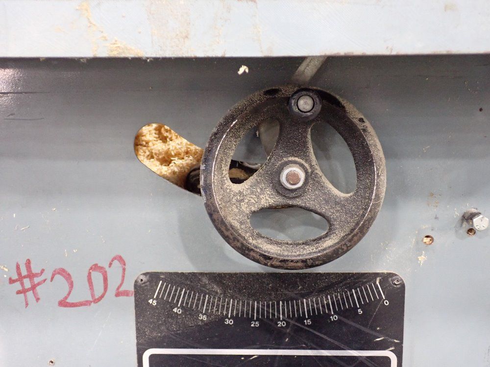 Delta 10" Tilting Arbor Saw - 36-750