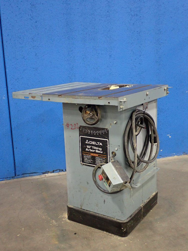 Delta 10" Tilting Arbor Saw - 36-750