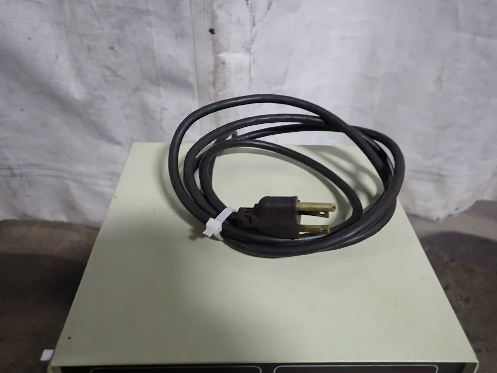 Wilson Tukon Micro Hardness Tester - Tu 220b