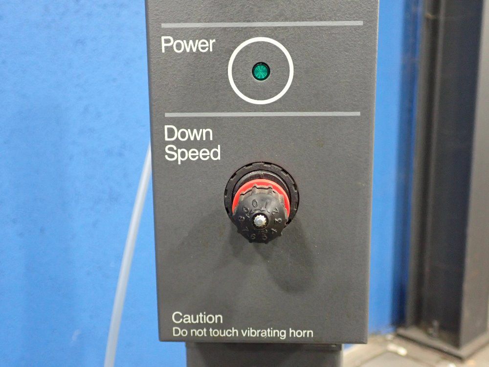 Branson Sonic Power Co. Ultrasonic Welder - 921 Ae