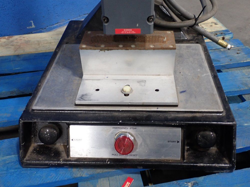 Branson Sonic Power Co. Ultrasonic Welder - 921 Ae
