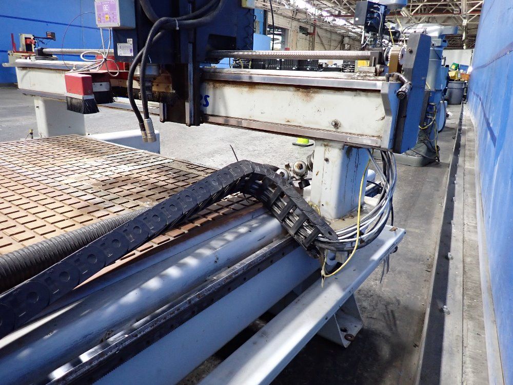 Multicam 122" X 60 1/2" Cnc Router - Mg