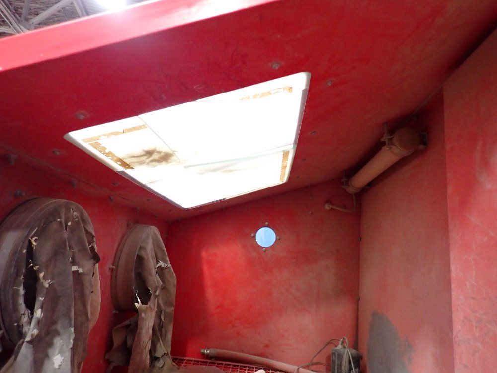 Central Pneumatic 34" X 22" X 20" Blast Cabinet - 68893