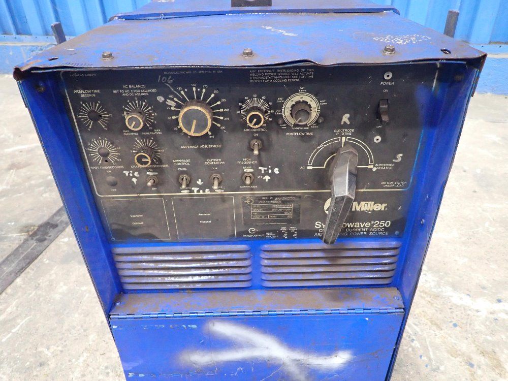 Miller 105.8/92/46a Welder - Syncrowave 250