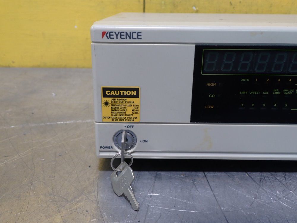 Keyence Laser Displacement Meter - Lc-2400a