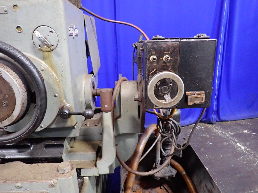 Cincinnati Centerless Grinder