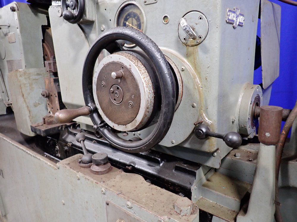Cincinnati Centerless Grinder