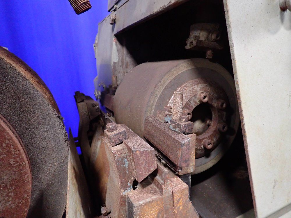 Cincinnati Centerless Grinder