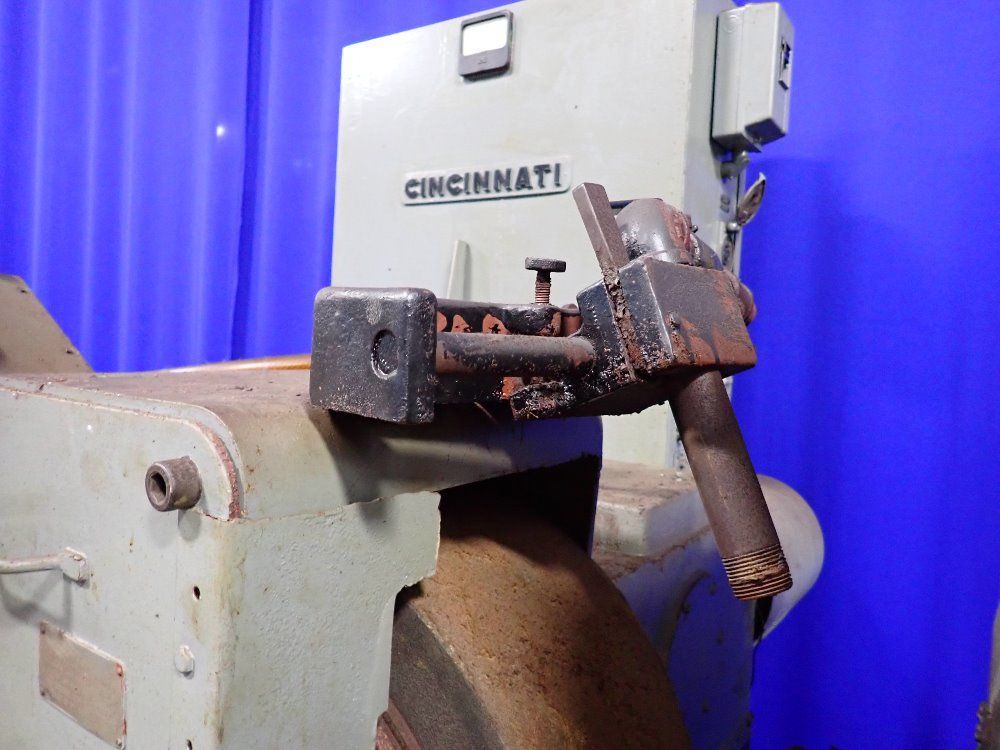 Cincinnati Centerless Grinder
