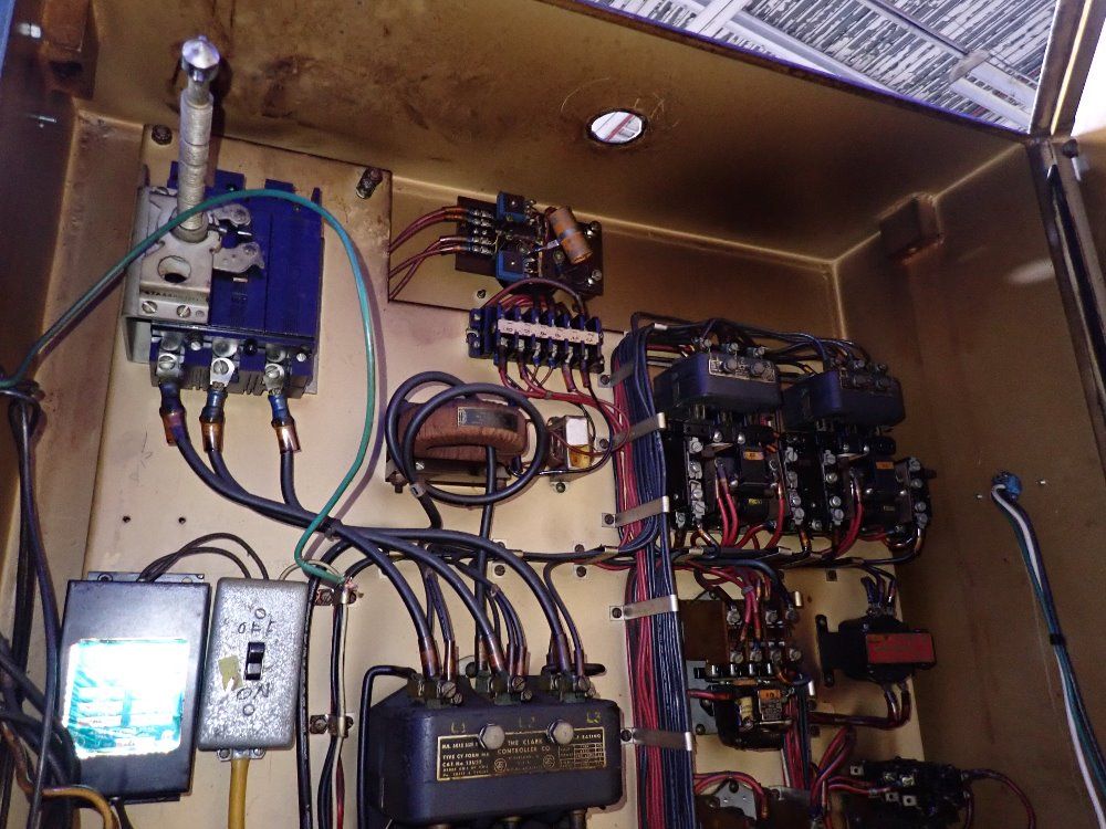 Cincinnati Centerless Grinder