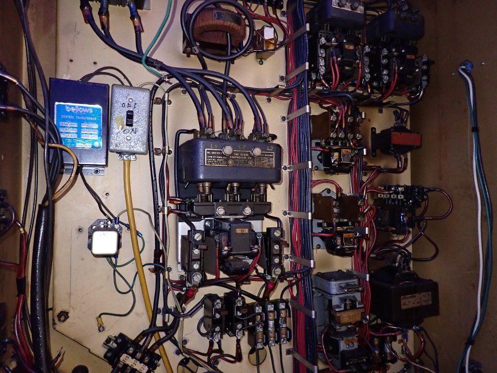 Cincinnati Centerless Grinder