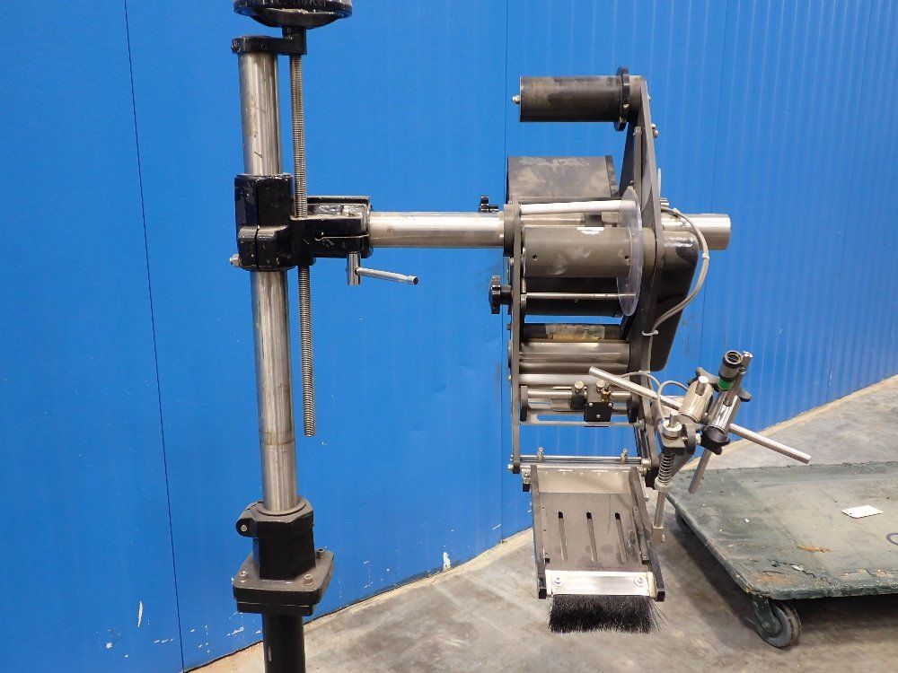 Little David Label Application System