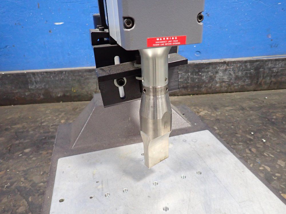 Branson Ultrasonic Welder