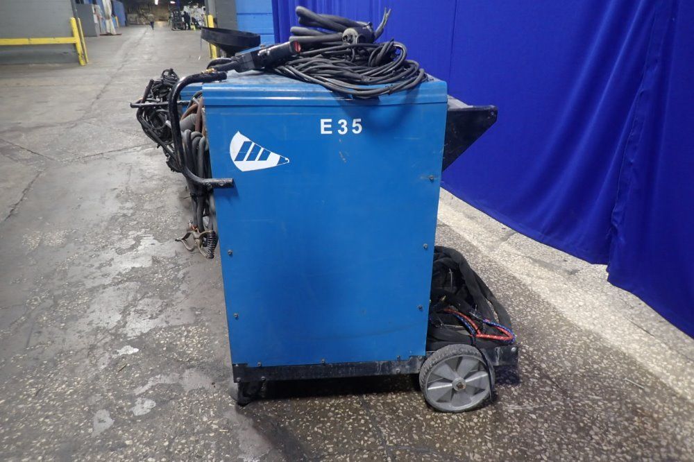 Miller 350 Amps Welder - Syncrowave 350