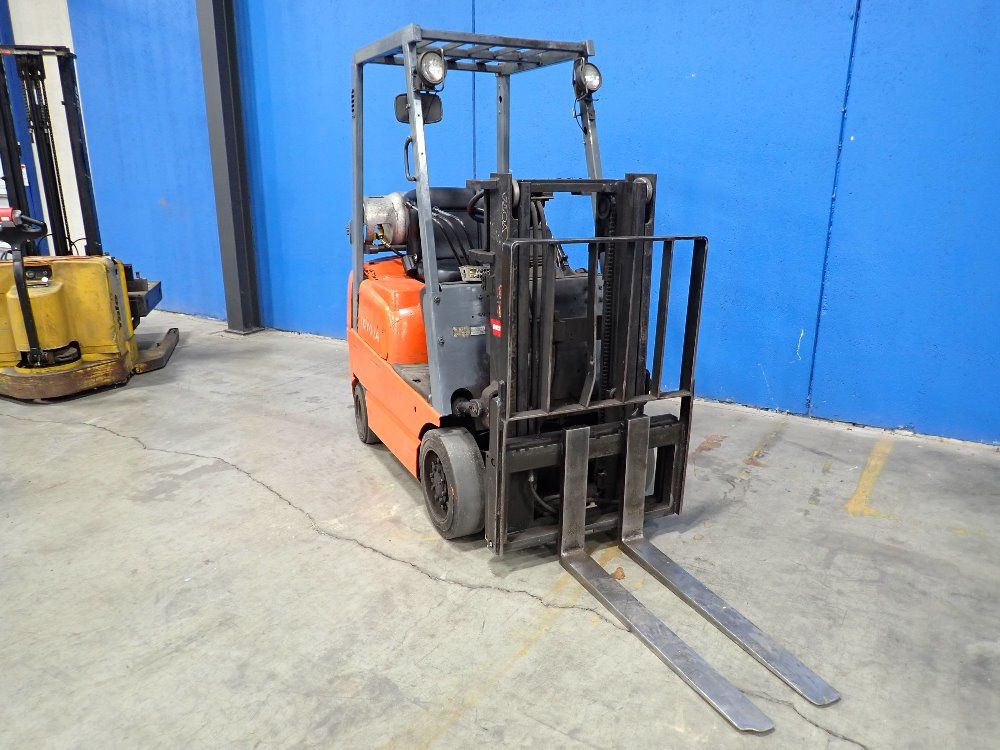 Toyota 3000# Propane Forklift - 42 6fg0u15