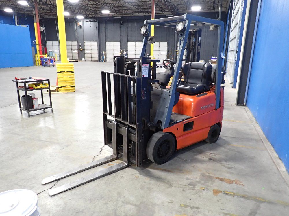Toyota 3000# Propane Forklift - 42 6fg0u15