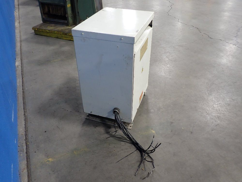 General Electric 30 Kva Transformer - 9t23q1052