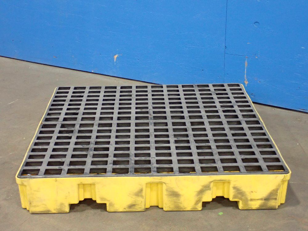 Eagle Mfg. Co. 51"wx51"lx6"h Secondary Containment Pallet - 1645nd