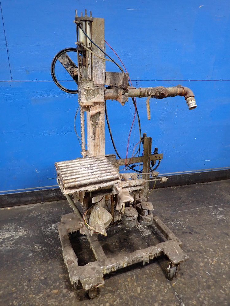 Crandall Filling Station - Kn1-25-sd