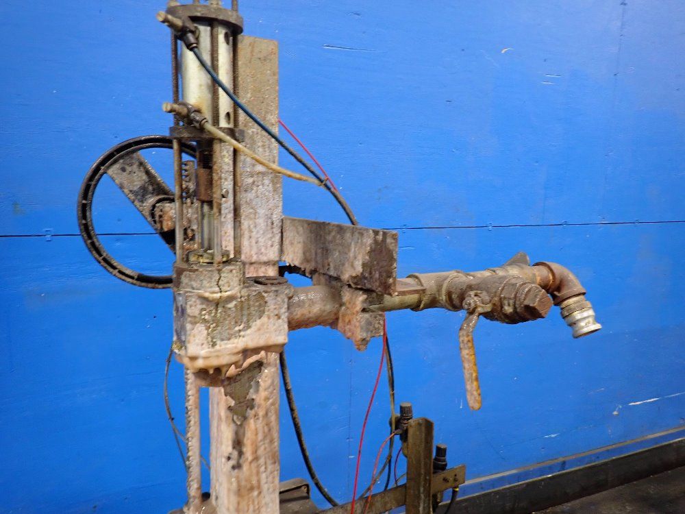 Crandall Filling Station - Kn1-25-sd