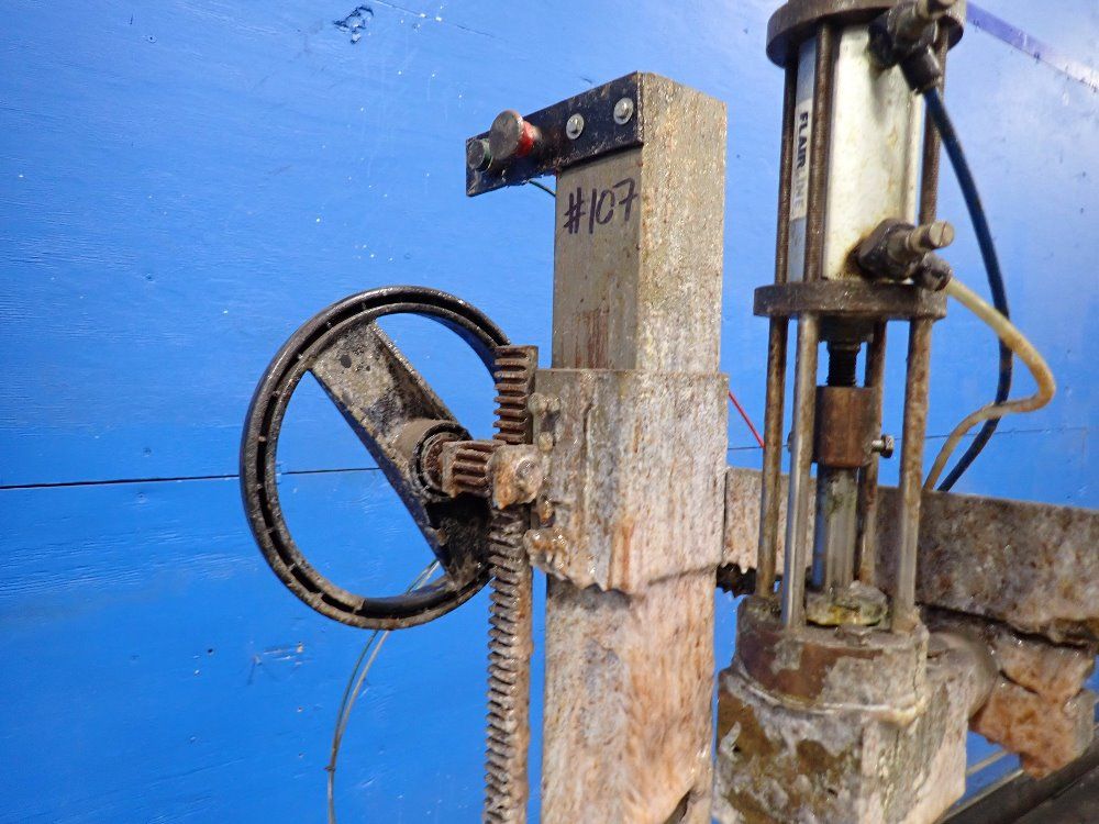 Crandall Filling Station - Kn1-25-sd