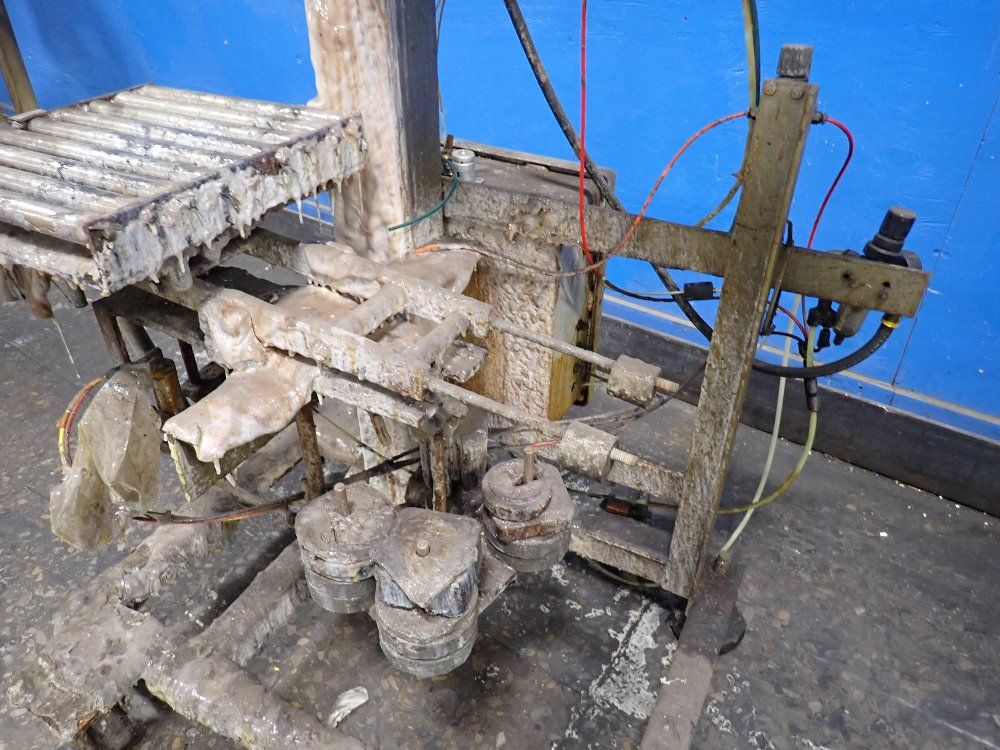 Crandall Filling Station - Kn1-25-sd