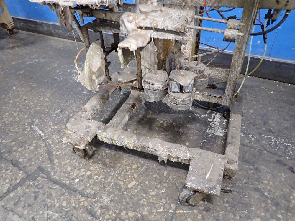 Crandall Filling Station - Kn1-25-sd