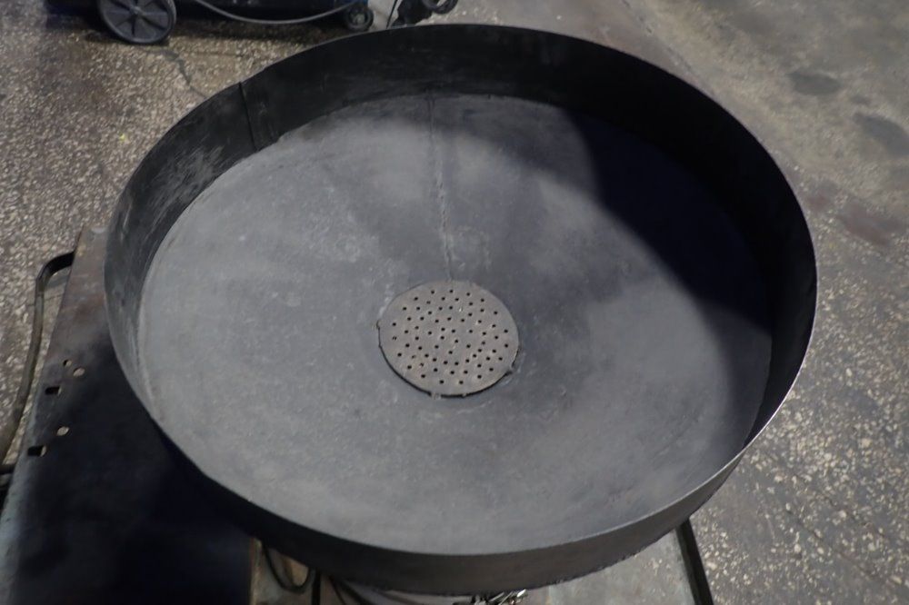 Sweco 25" X 25" X 8" Vibratory Separator