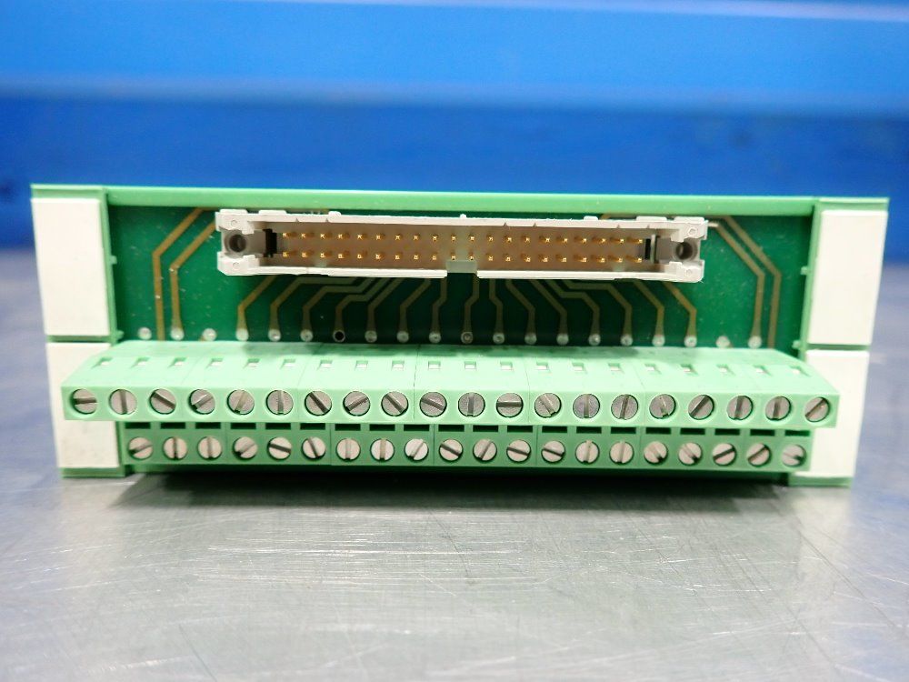 Phoenix Contact 40 Wire Slots Interface Module - 45-flk40