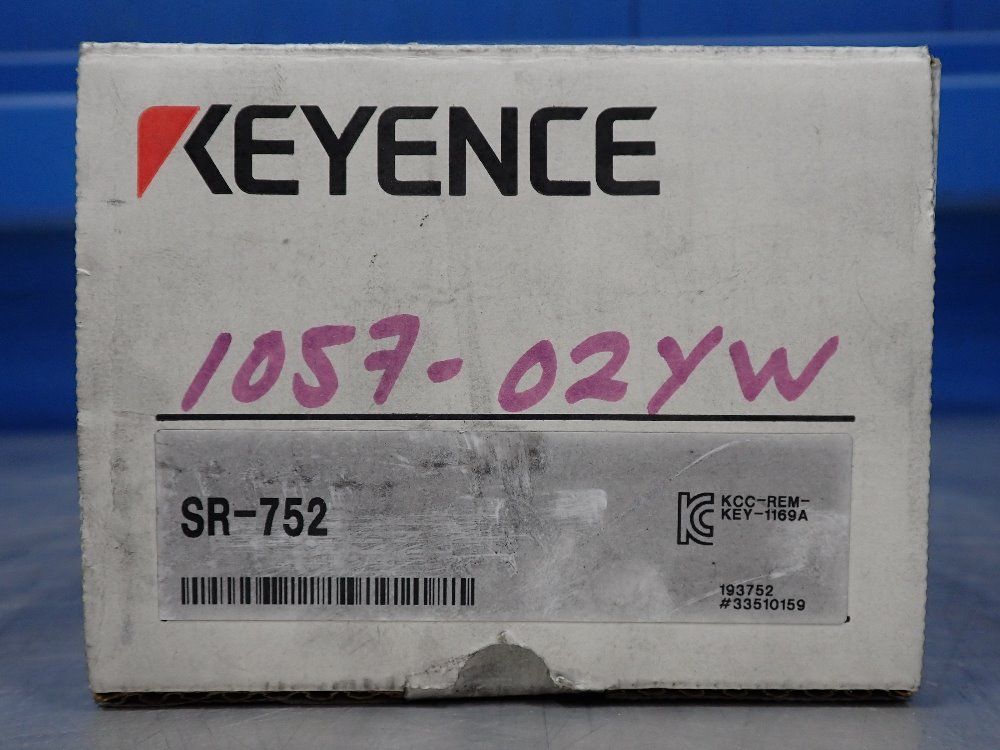 Keyence 752x480px 2d Code Reader - Sr-752