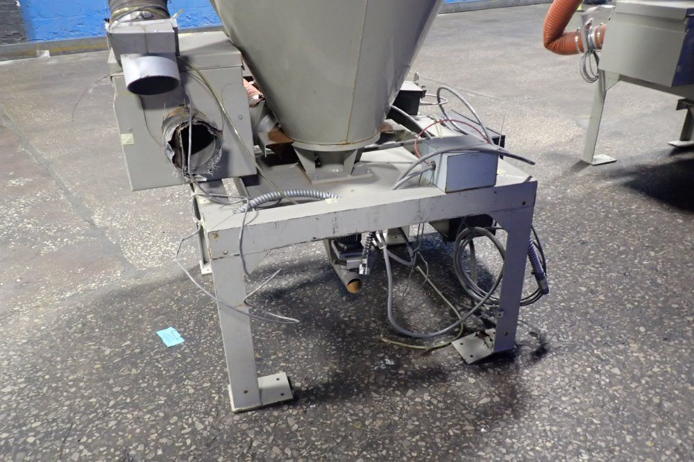 Conair Dryer - Ch33-21